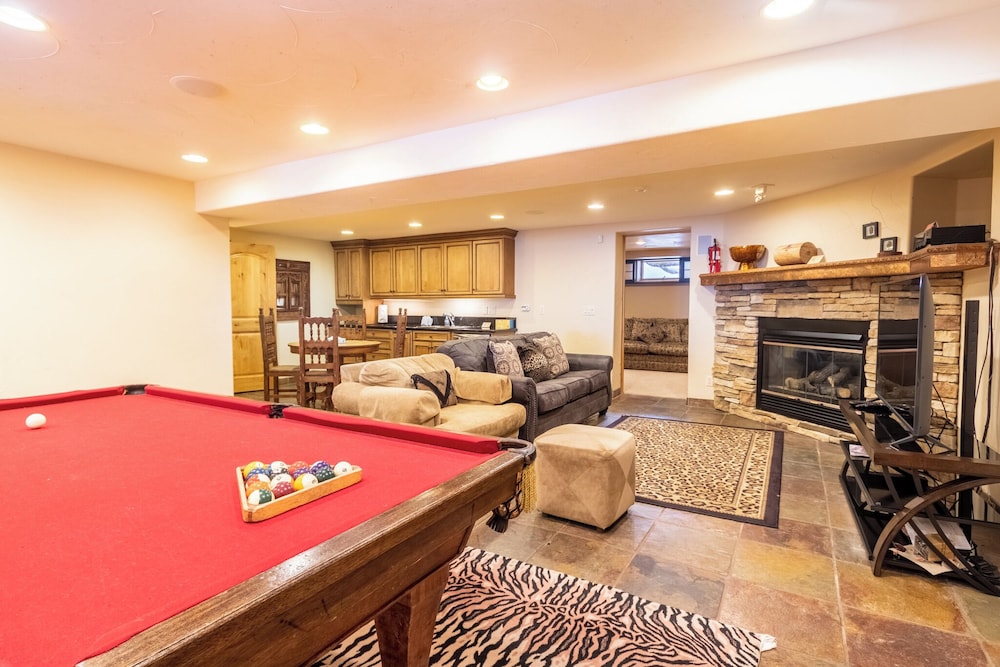 213 County Road 1041