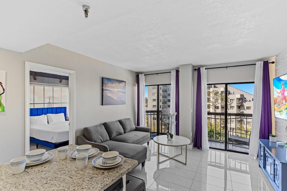 Enclave Swanky