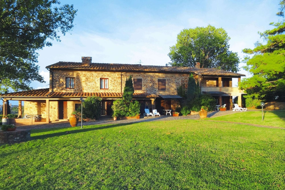 Villa in Montaione With Pool & Olive Oil