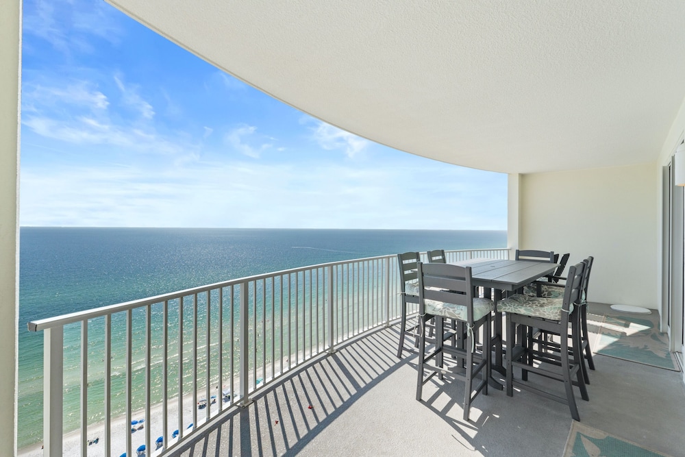 Twin Palms Resort by Panhandle Getaways