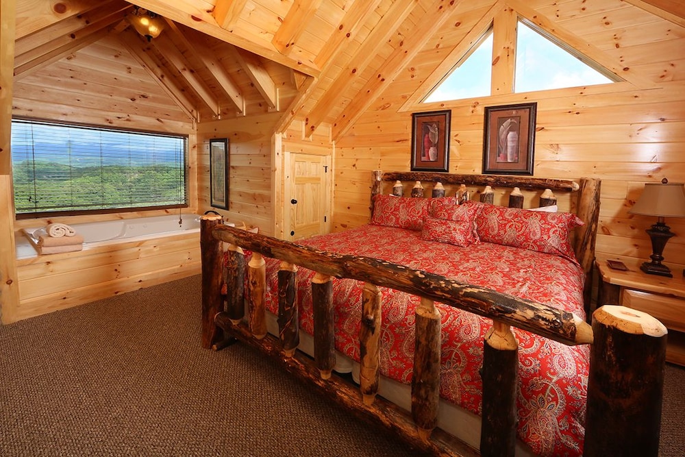 Picture Perfect 7 Br cabin by RedAwning