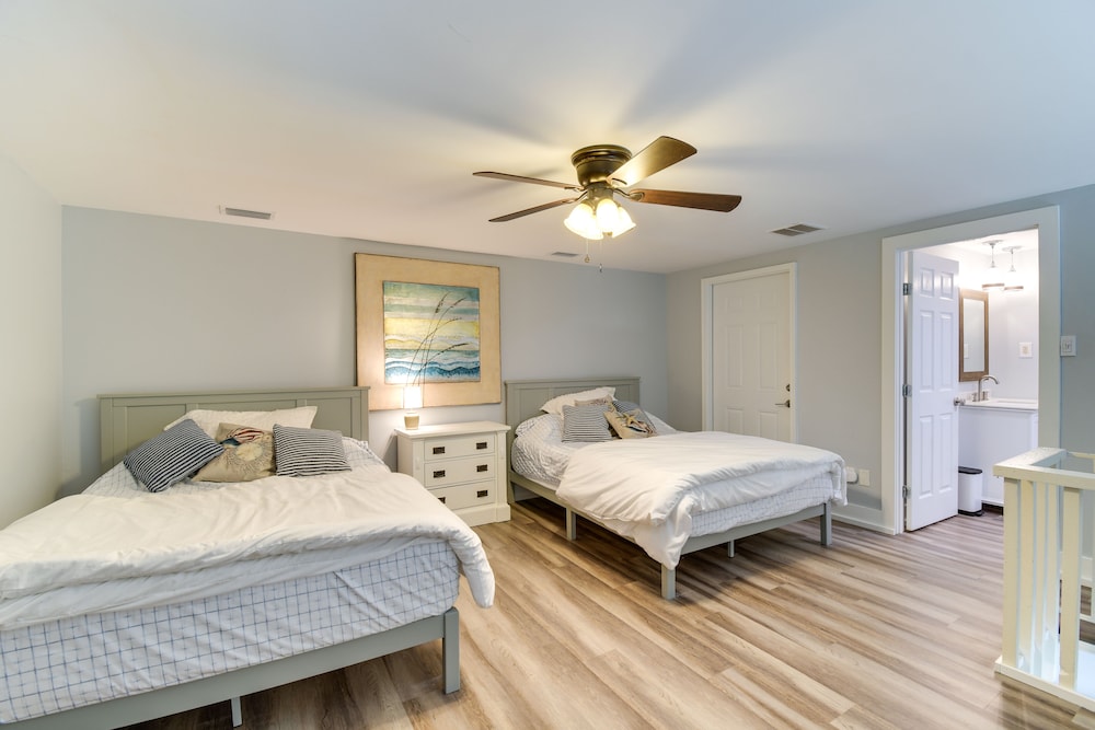 Orange Beach Condo w/ Dock: Boater's Paradise! view 3