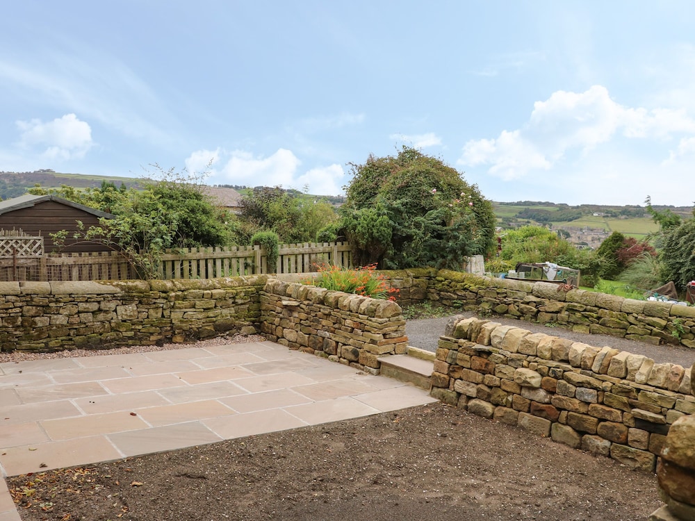 Hill Top Cottage