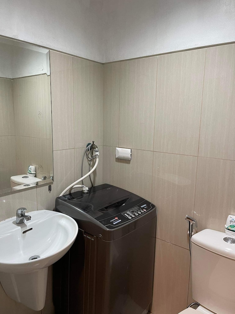 Shell Residences MOA by darpm