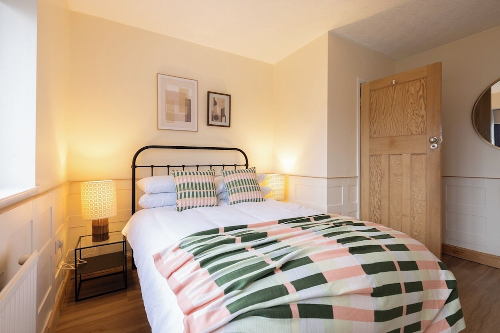 3br-garden-freeparking-neartowncentre