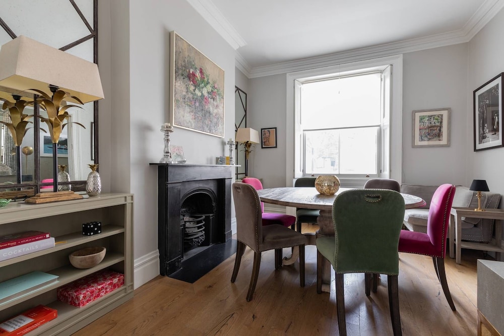 Clarendon Street by Onefinestay