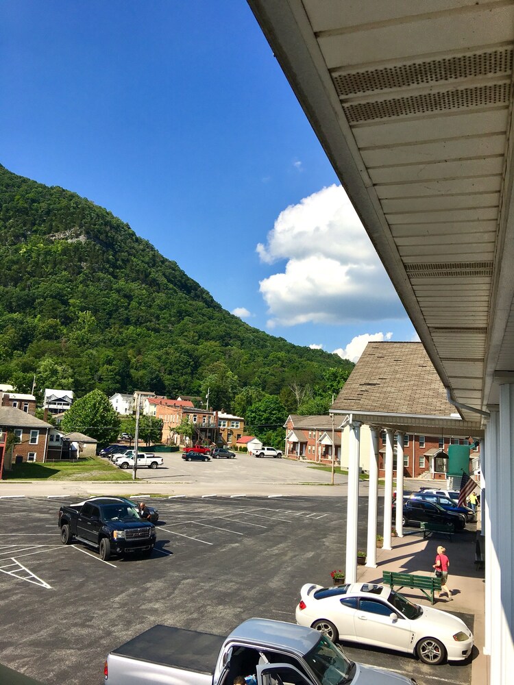 Cumberland Gap Inn