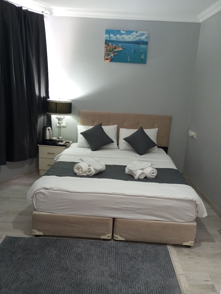 Rose Bouquets Otel - Image 13