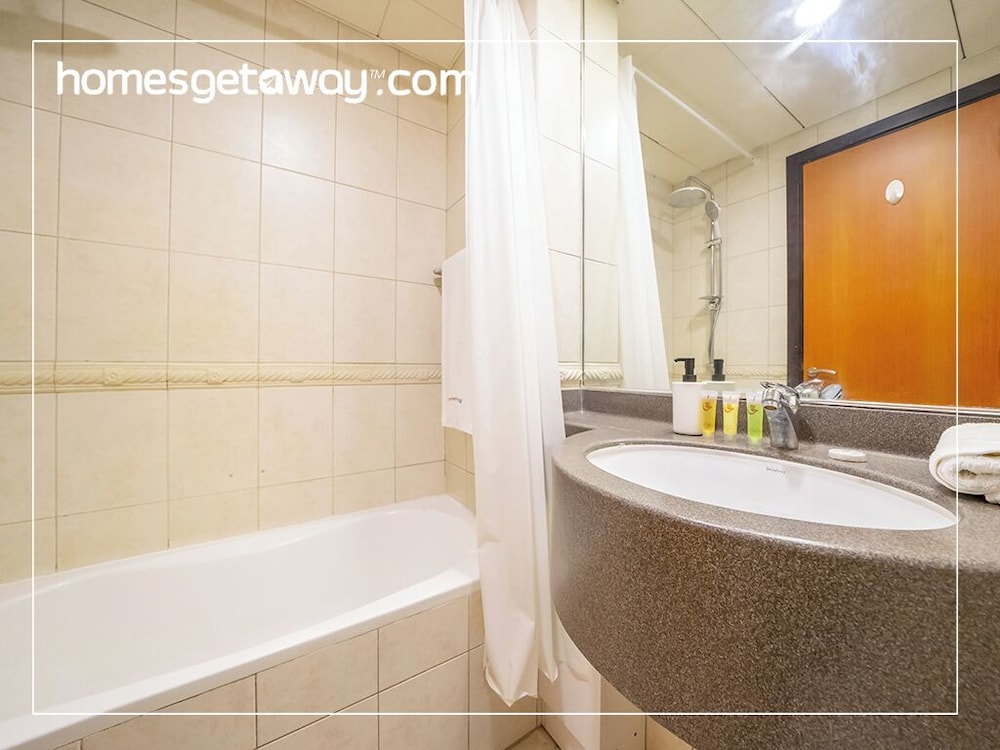 Spacious 4BR in Horizon Tower Marina