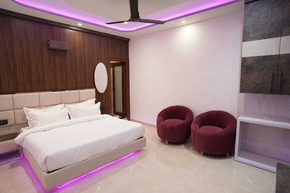 Gurugram Resort Mussoorie