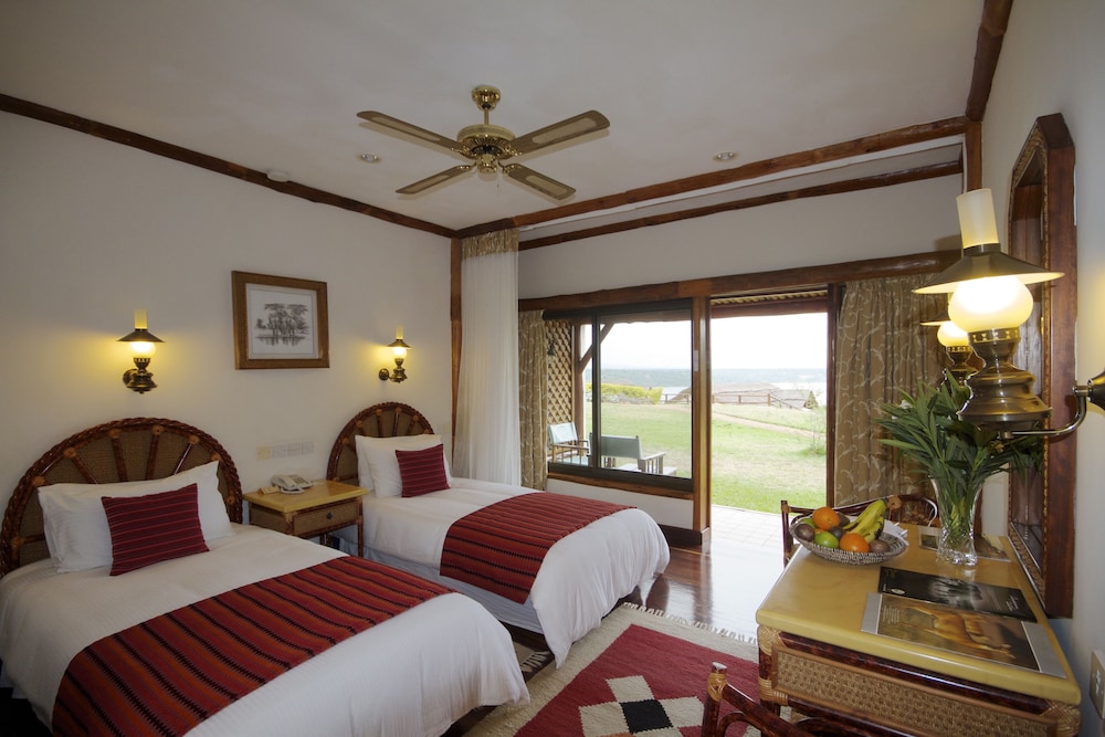 Mweya Safari Lodge