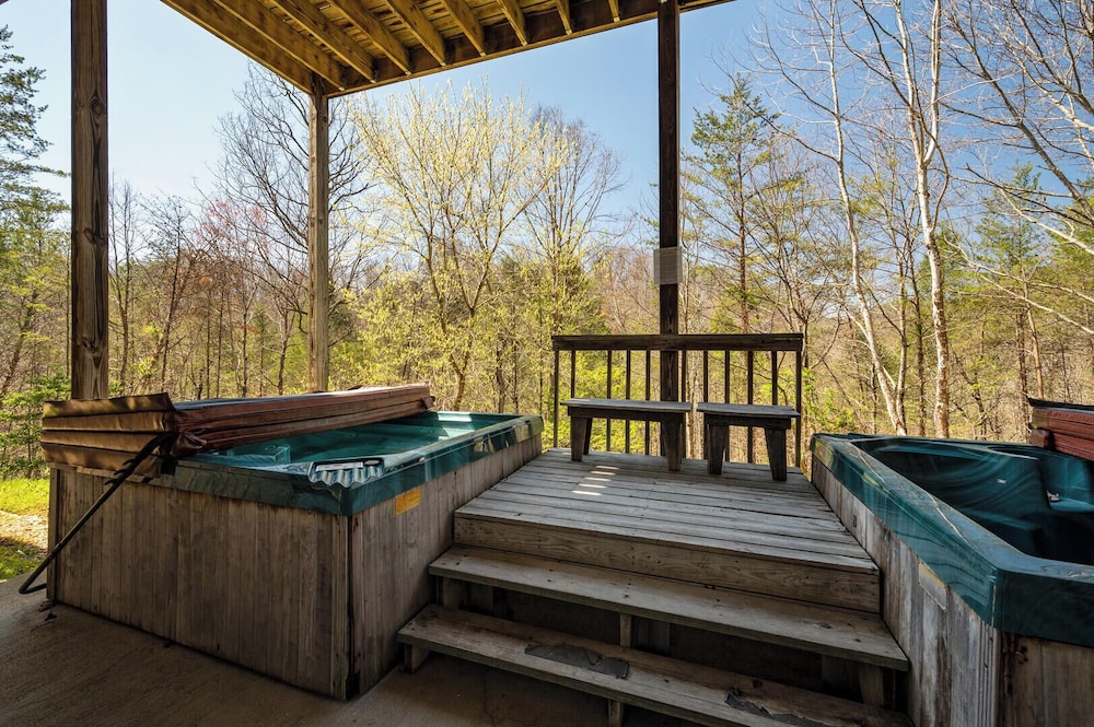 Country Pines Lodge