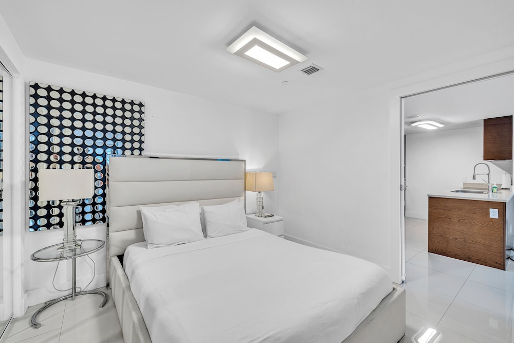 Icon Brickell
