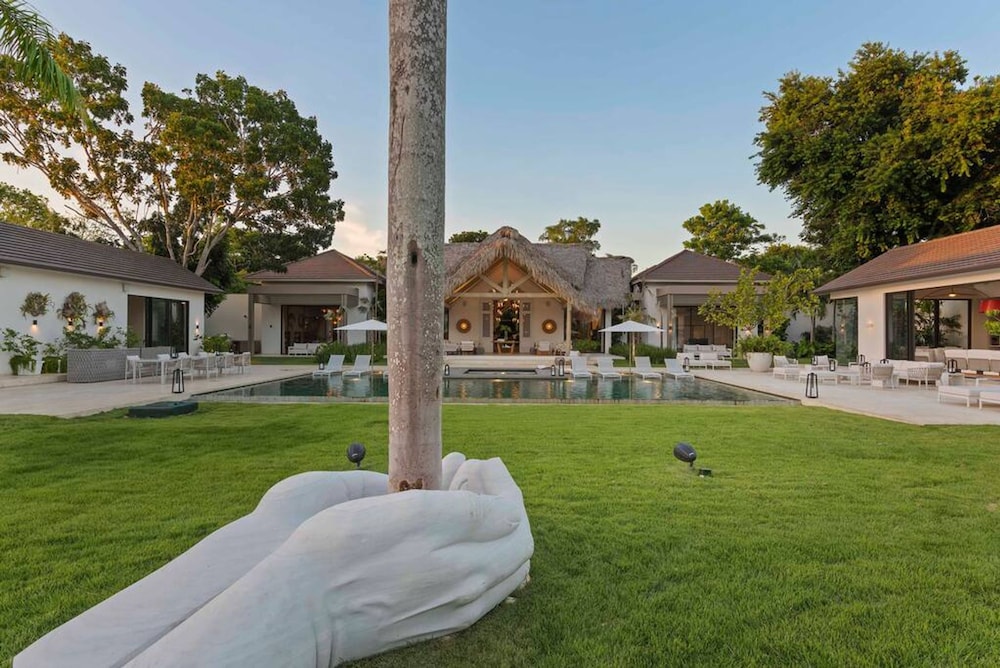 Casa Cana Luxury Tropical Villa in Casa de Campo