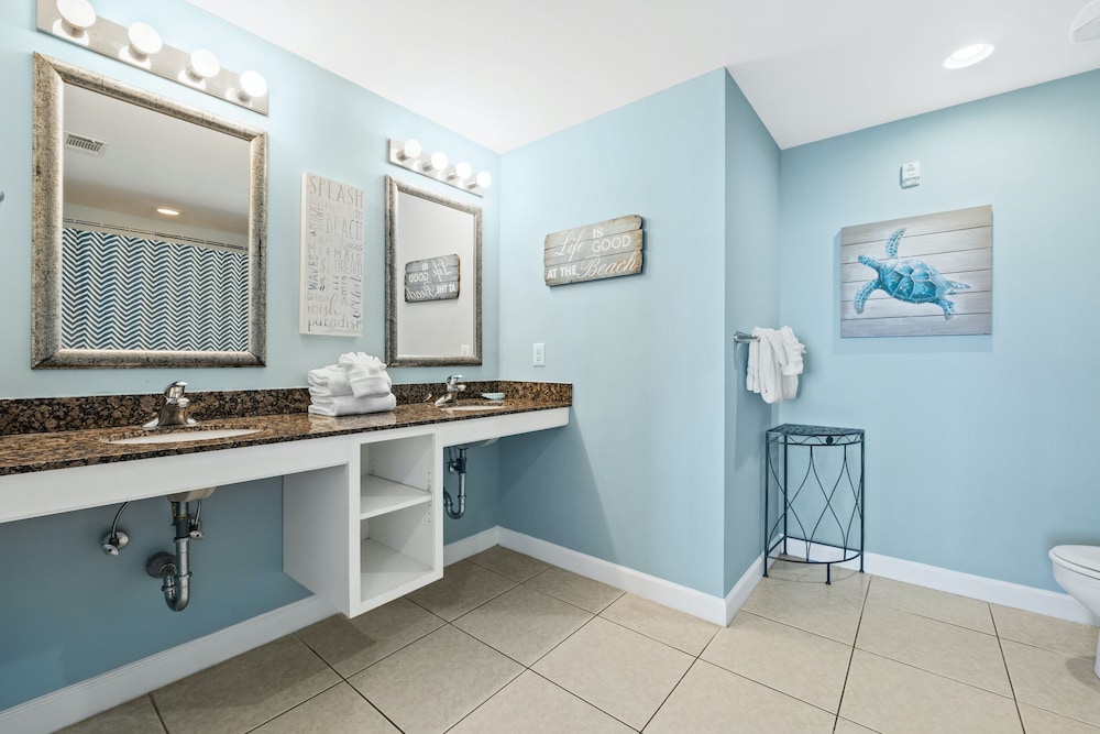 Splash Beach Resort by Panhandle Getaways