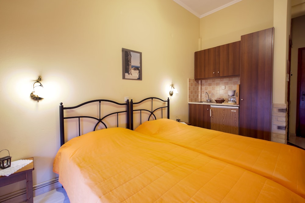 Mpalkoni Sti Monemvasia photo 5