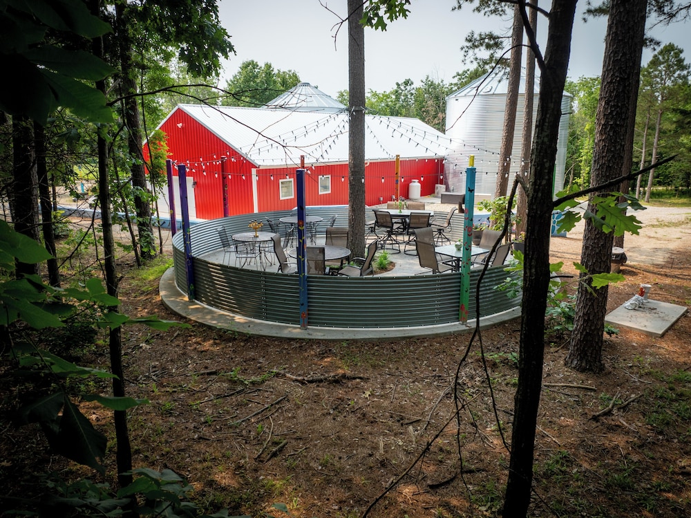 Hermann Grain Bins BNB