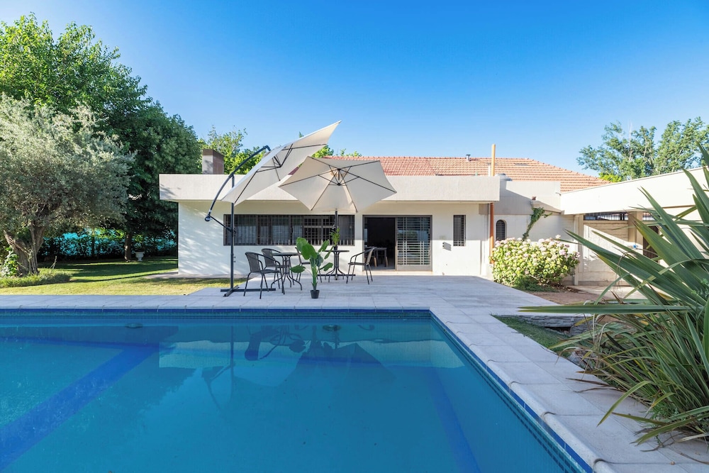 MOT Wine Country Mansion