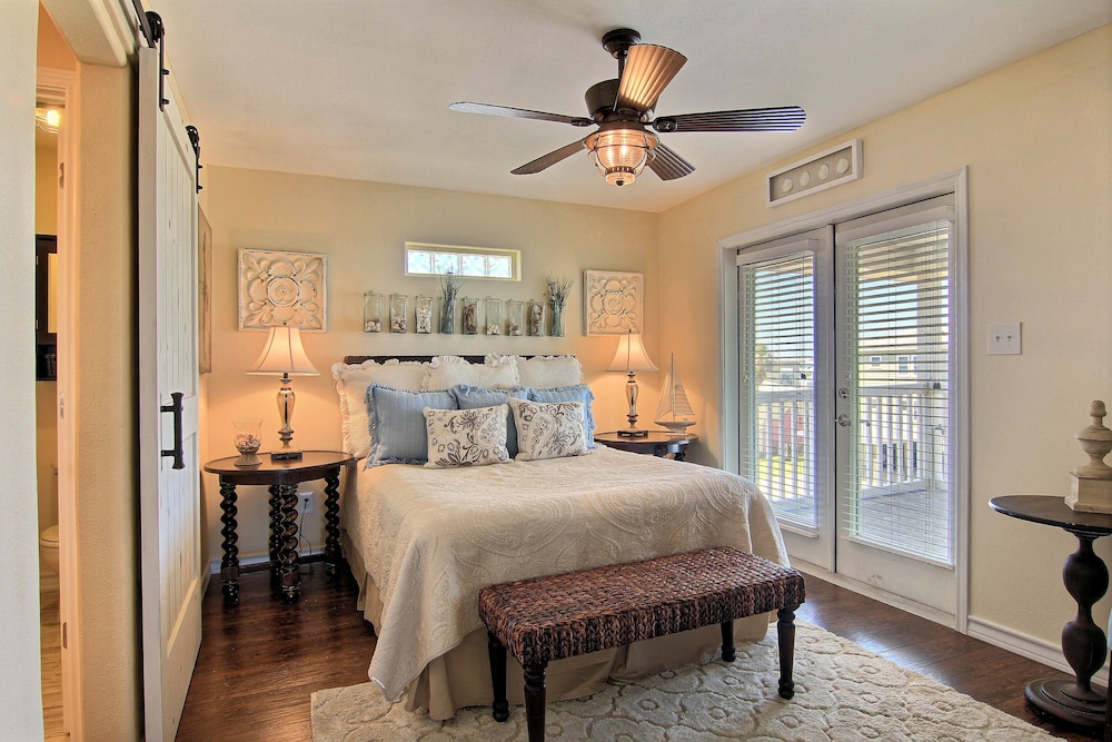 Ray of Sunshine by Silver Sands Vacation Rentals view 3