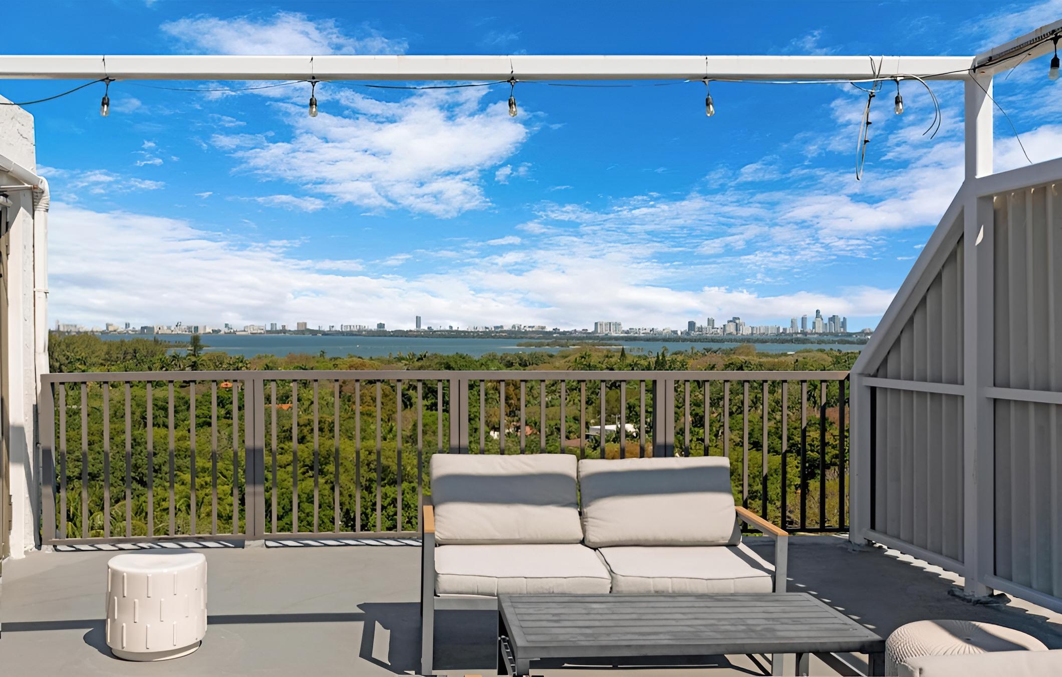 Roami at Biscayne Penthouse