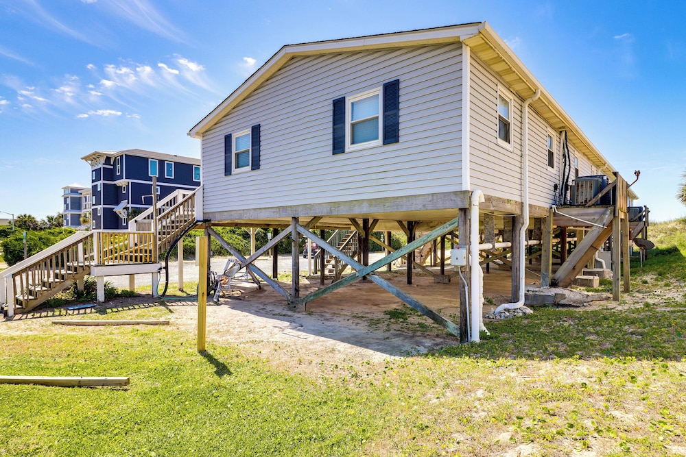 Oak Island Condo w/ Ocean View: Steps to Beach! view 5