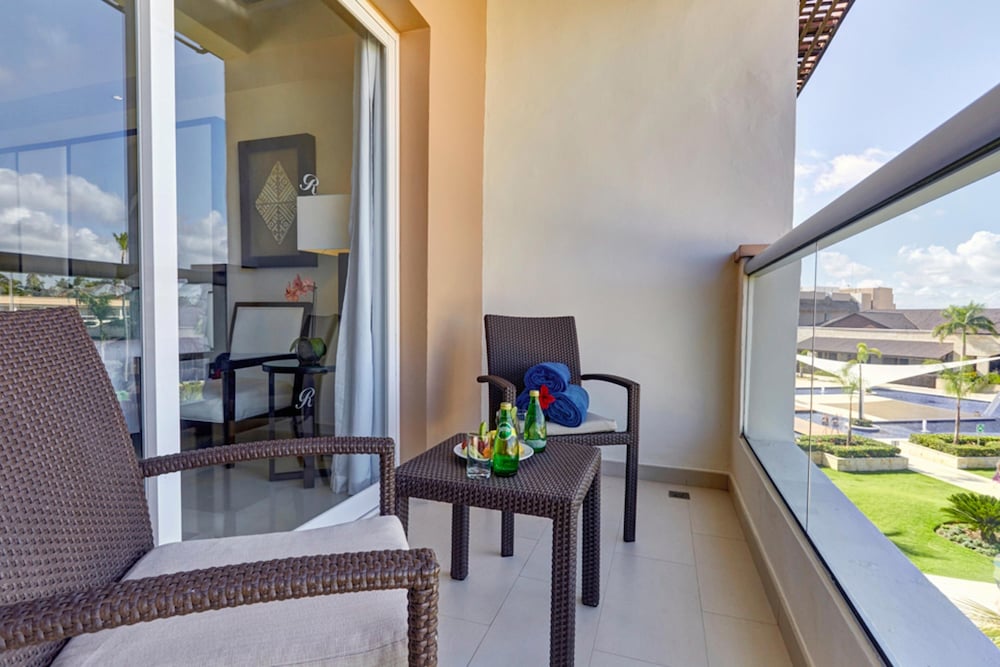 Royalton Hideaway Punta Cana, An Autograph Collection All-Inclusive Resort & Casino – Adults Only photo 14 of 147