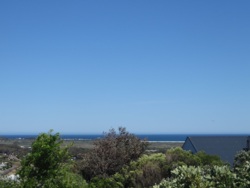 Bermuda Capri Cape Town view 3
