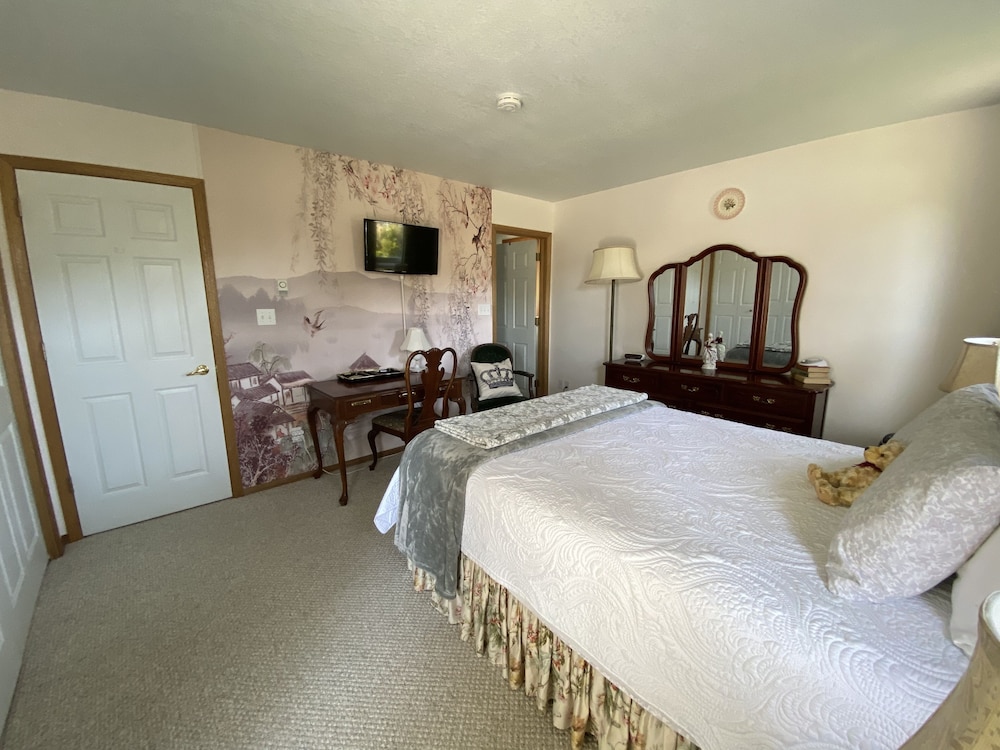 Crown House Bed & Breakfast