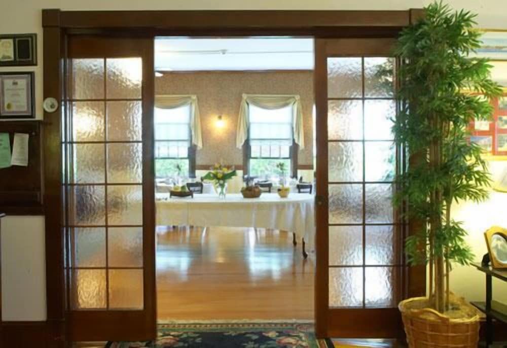 Spring Lake Inn