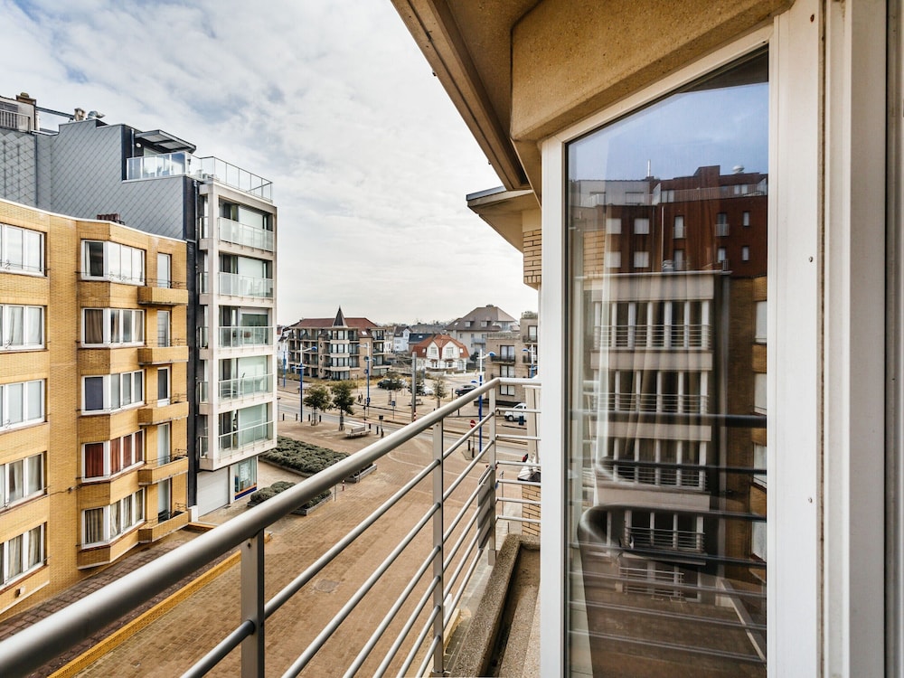 Apartment in Koksijde Near the Sea