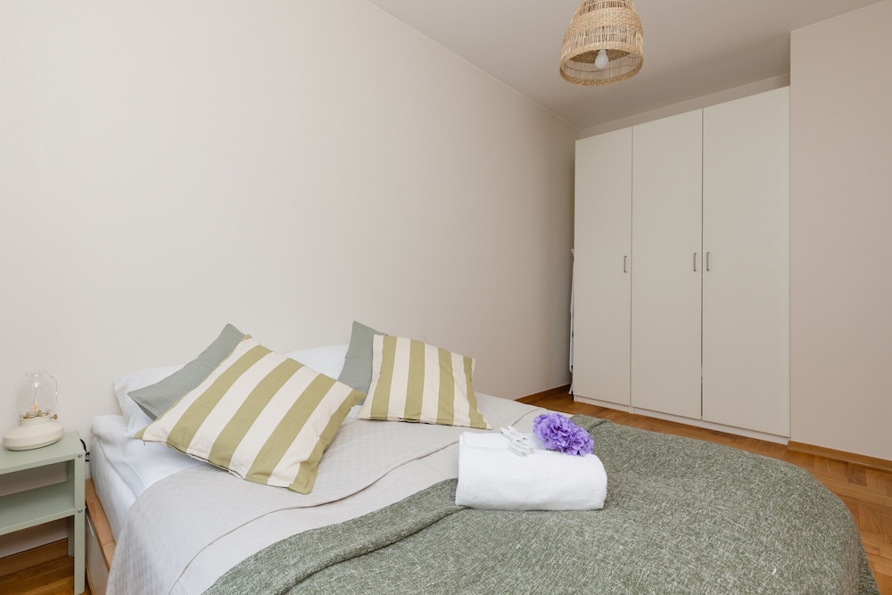 Apartment Warsaw Bobrowiecka by Renters view 2