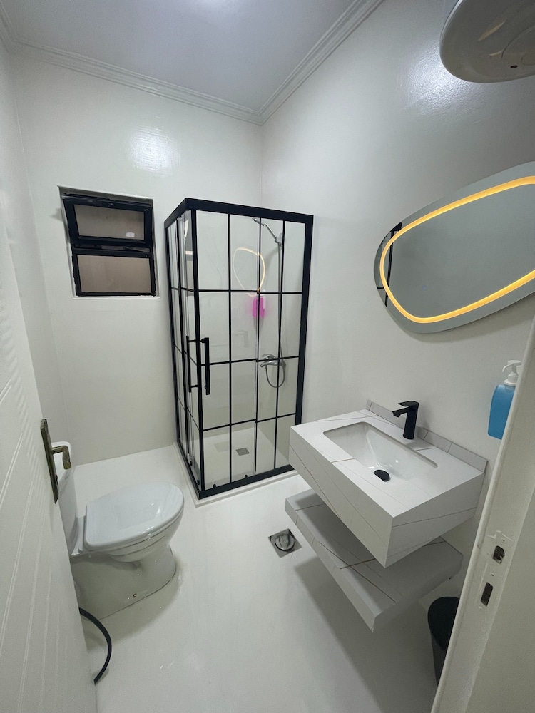 Charming Amman Apartent With City Views