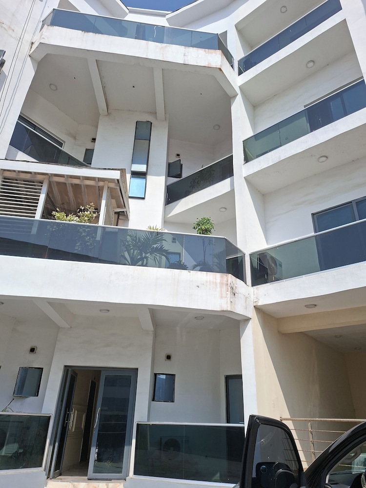 FLAT B2 christue apartment estate