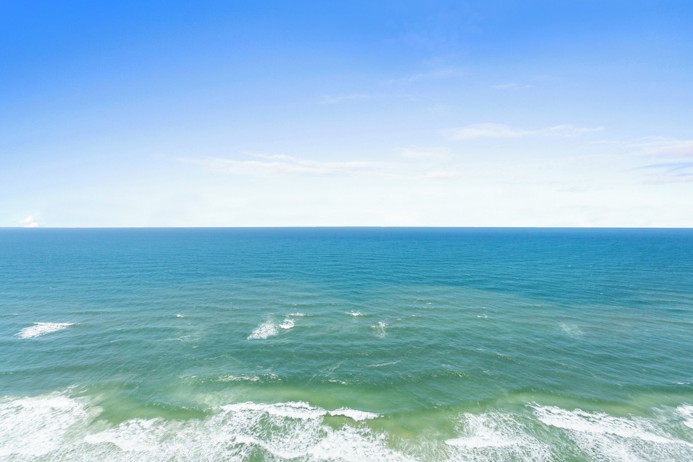 Tidewater by Book That Condo