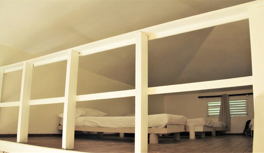 Afreeka Beach Hostel & Music Bar