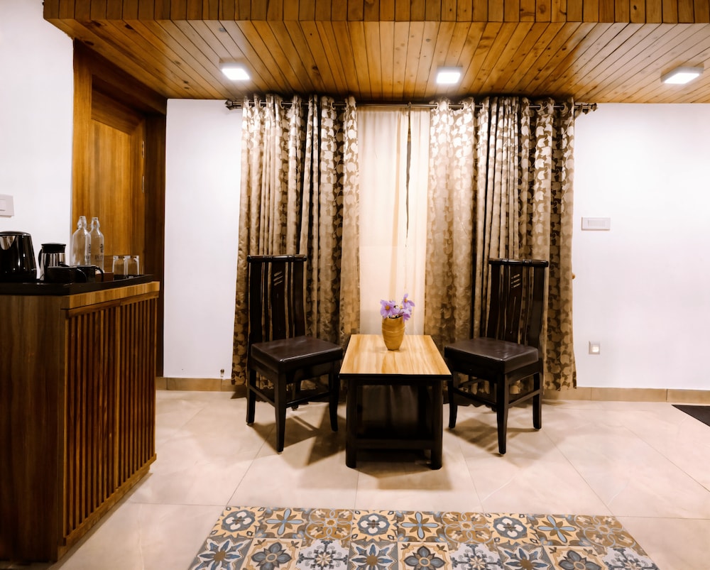 jüSTa Lake View Residences, Nainital