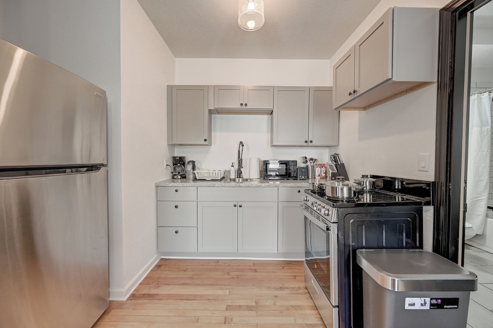 ROVE LIVING/KB - Prospect