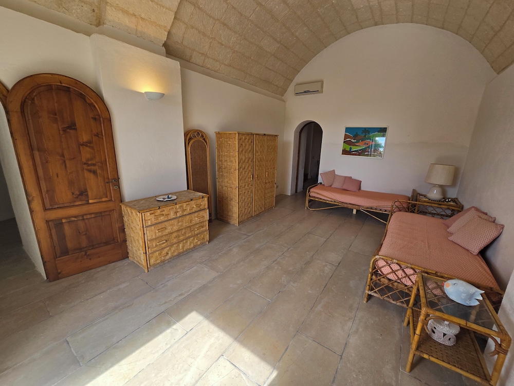 VILLA FELICITA - OCCIDENTE