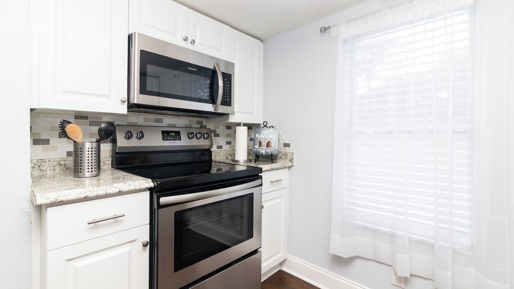 Seminole Heights Retreat - Image 4