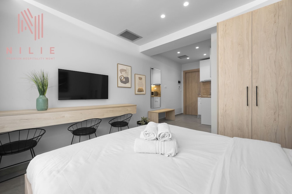 Pantheon Nilie Hospitality MGMT