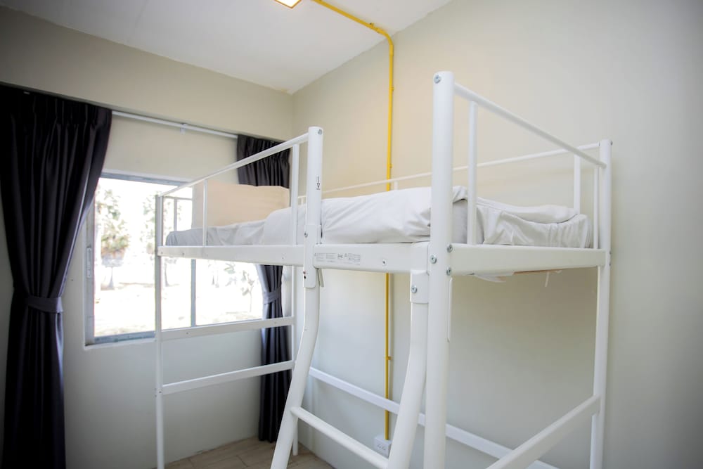 Nomad Plus Life Hostel Pattaya