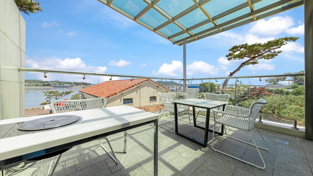 Incheon Vacations - Ganghwado Mare Seawater Poolvilla - Property Image 58