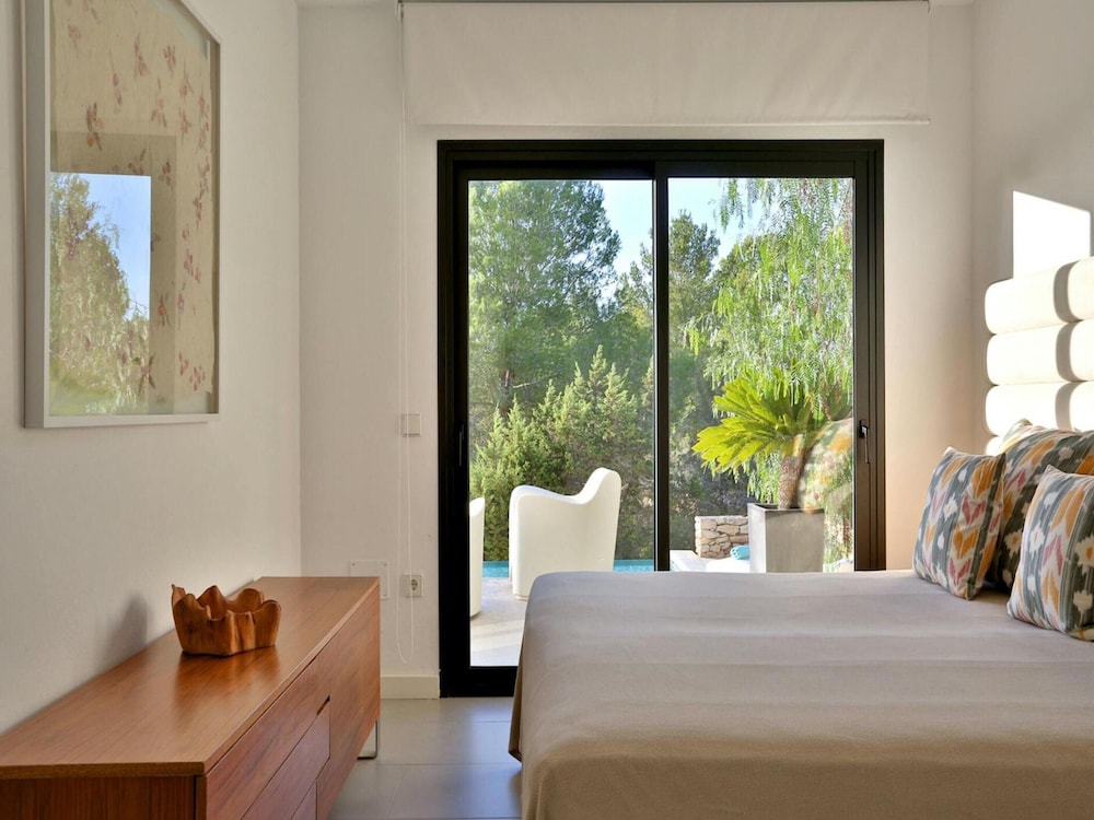 Villa With Outdoor Area