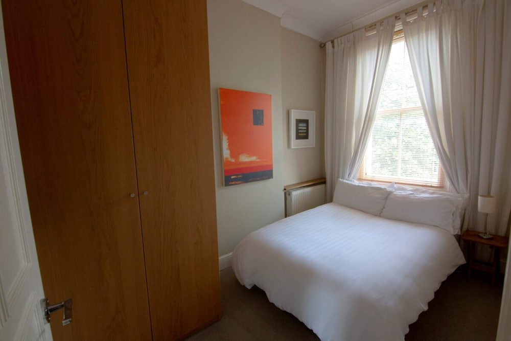 Wonderful 2 Bedroom in Quiet Area near Camden Square