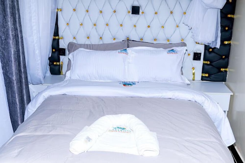 Lux Suites Lakeview Cottages Ruiru