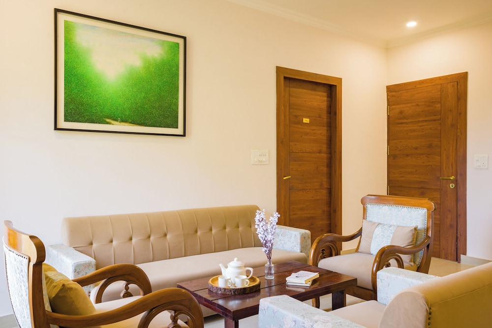 Alaya Stays Captains Nest 3 BHK Retreat With Garden & Scenic Views