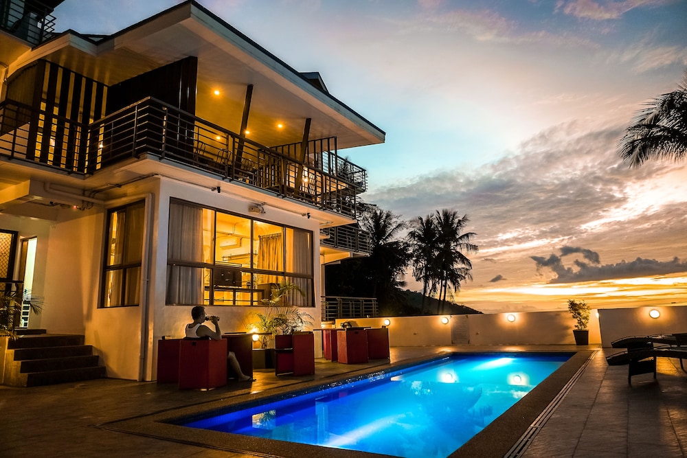 Hotel AV Suites - Image 1