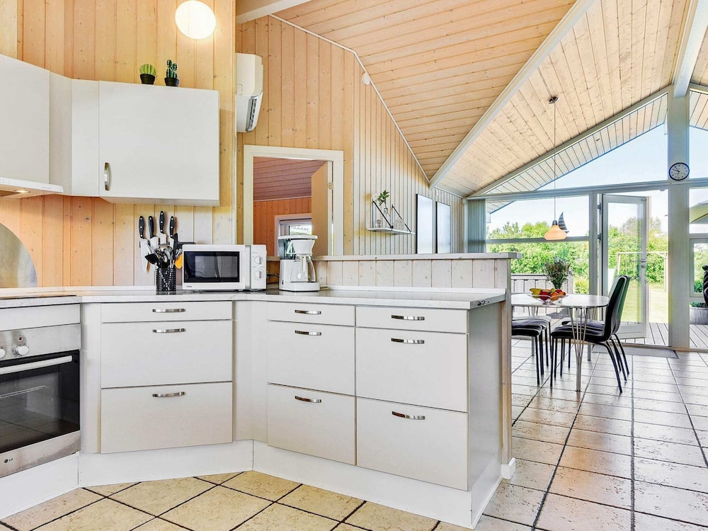 Stylish Beach House - By Traum Ferienwohnungen view 3