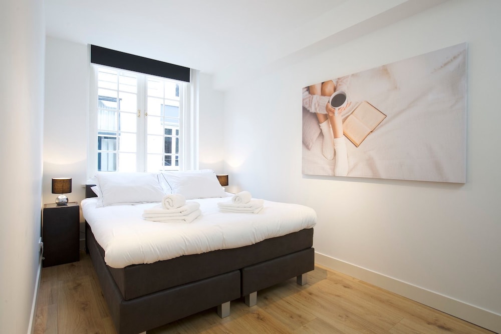 Canal Garden Apartment