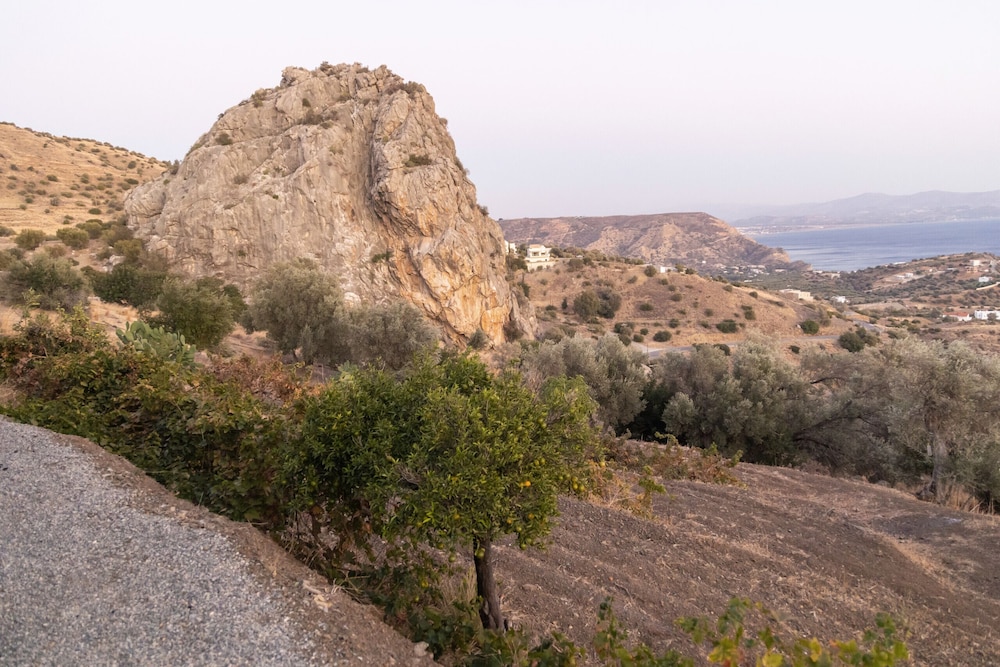 Evgoro Villas